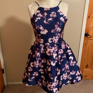 Nine Britton party dress, floral, size medium
